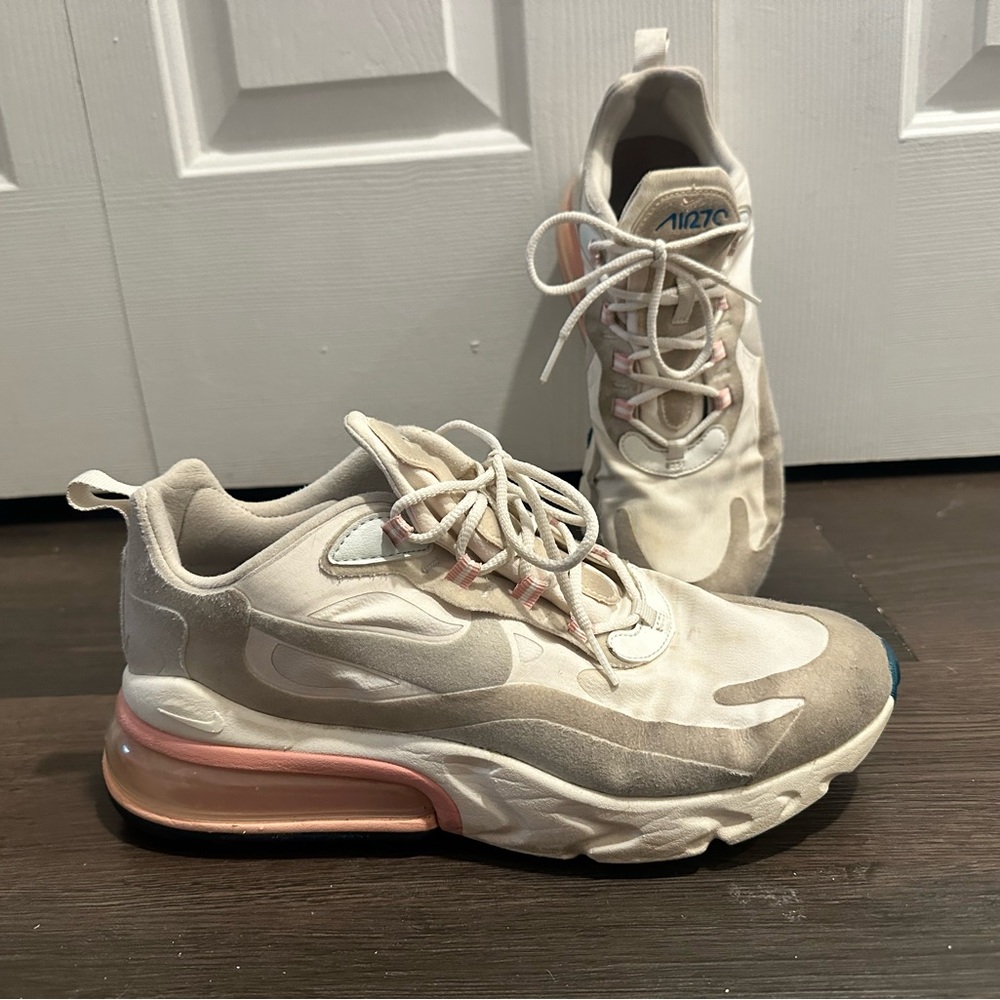 Nike Air Max 270 Cream and Pink Sneakers